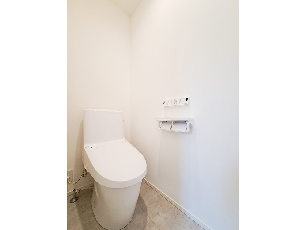 【トイレ】リクシル製|地球環境に配慮した、強力洗浄の超節水トイレです