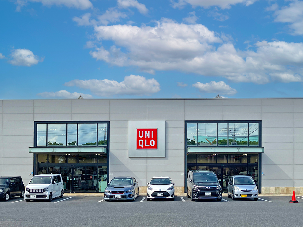 ユニクロ米子新開店まで342m （徒歩5分）