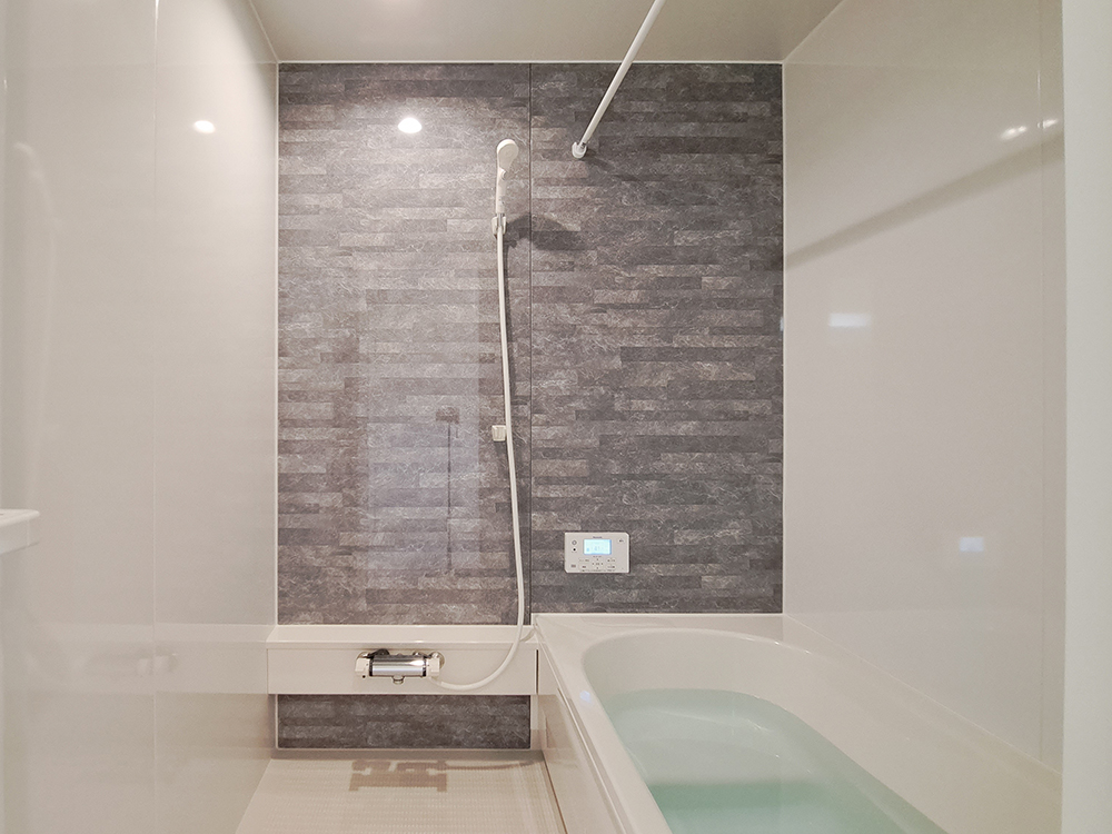 【浴室】セキスイ製|ゆとりの1坪サイズ、高断熱浴槽、換気暖房乾燥機つき。