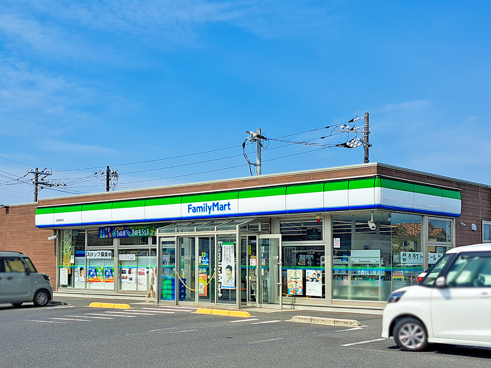 ファミリーマート玉造温泉店まで2872m （車8分）