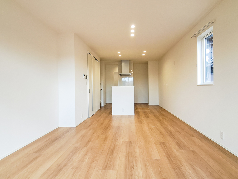 【完成予想図(内観)】直線的なLDKは、それぞれのことをしながらも一体感が感じられる団らんリビングに♪