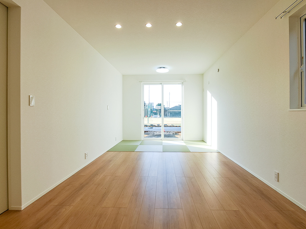 【完成予想図(内観)】タタミコーナーをを設けた和モダンなLDKです。