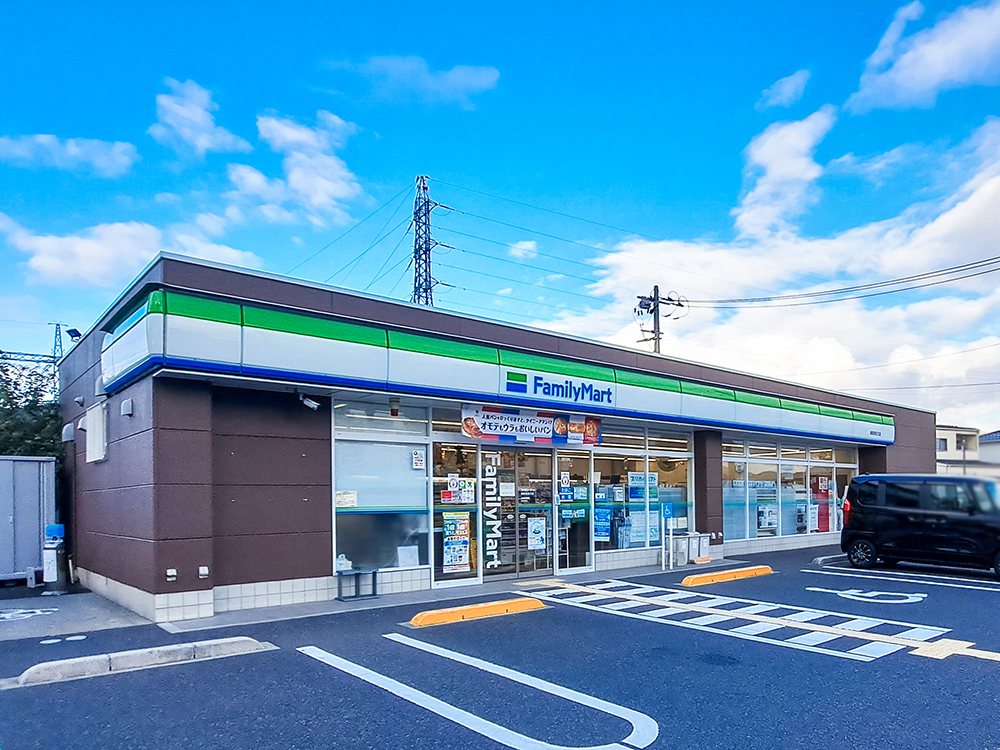 ファミリーマート鳥取南吉方店まで412ｍ（徒歩6分）