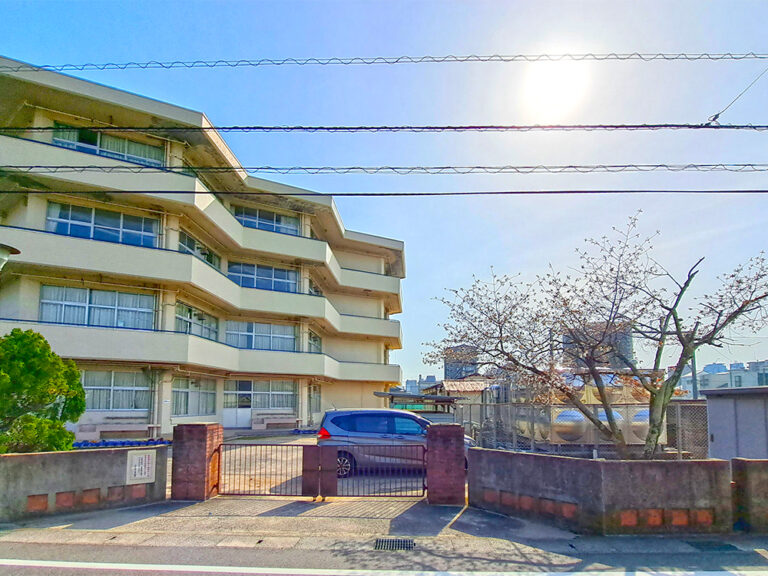 松江市立内中原小学校まで2826m (徒歩36分)