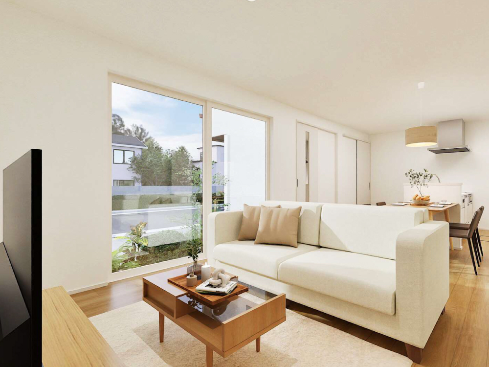 【完成予想図(内観)】南向きの窓から光がたっぷり差し込む、広々19帖のLDK。明るく開放的な空間で、家族の時間を心地よく過ごせます。