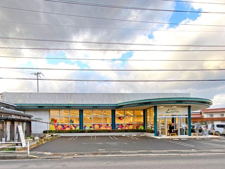 ラパン川津店まで1000m （車3分）