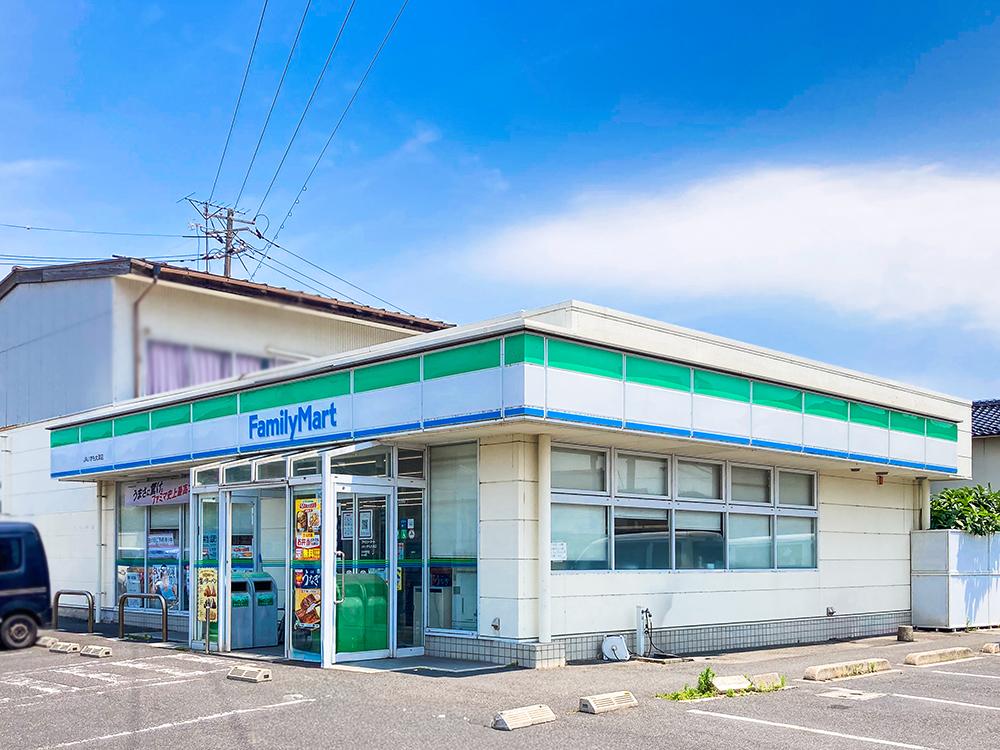 ファミリーマートJAいずも大津店まで703m （徒歩9分）